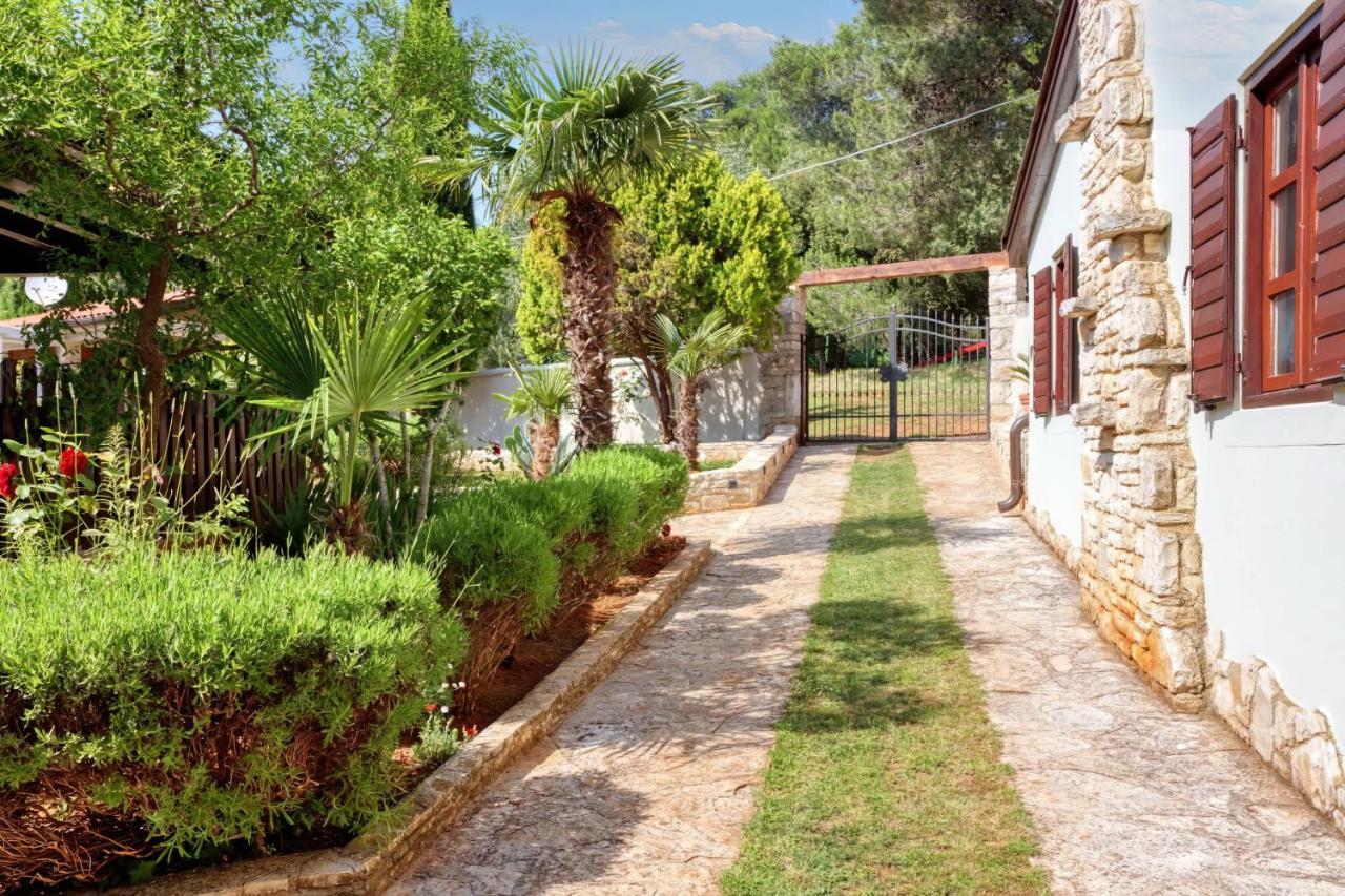 Holiday Home Giardino Marino Помер Экстерьер фото