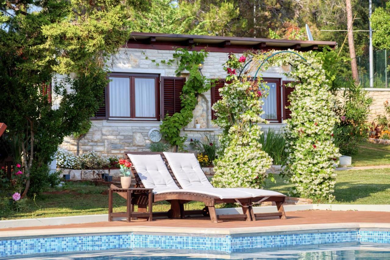 Holiday Home Giardino Marino Помер Экстерьер фото